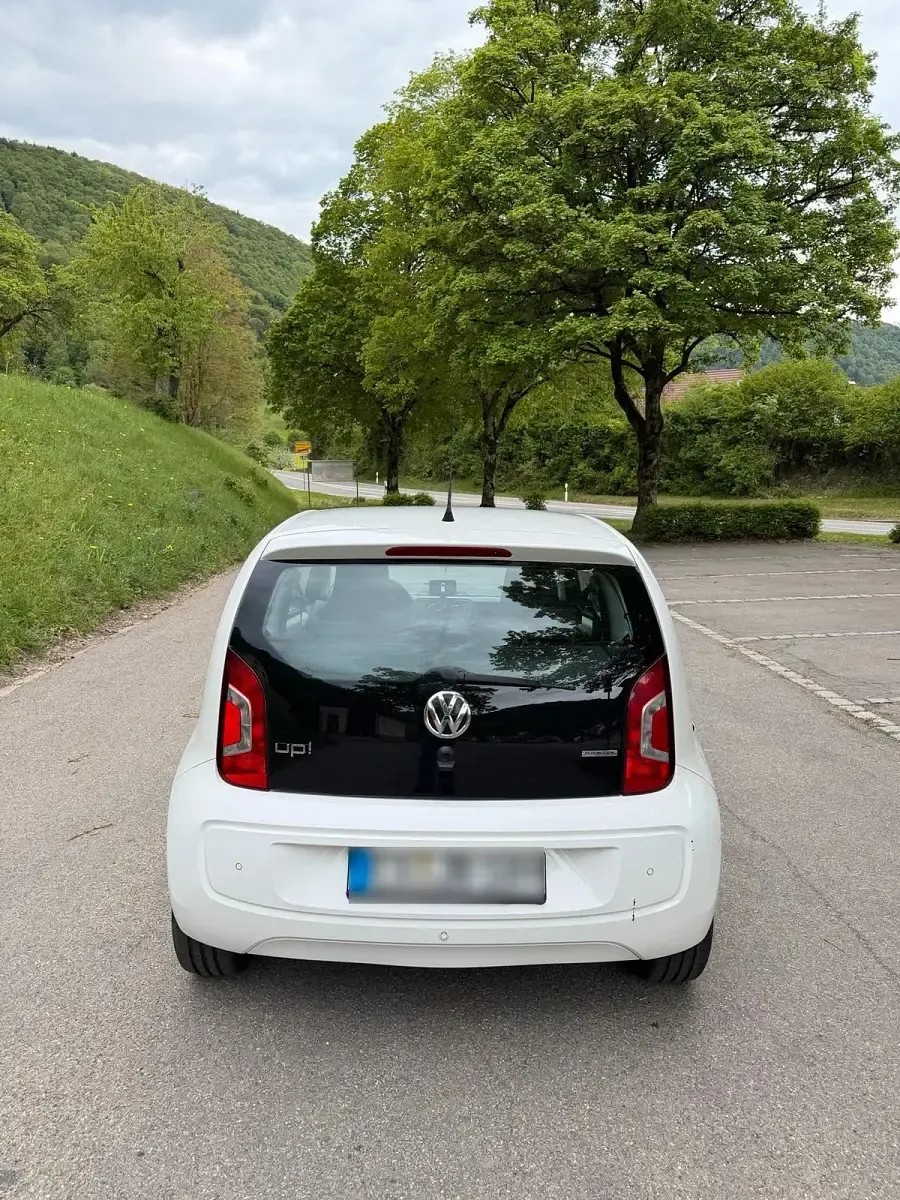Second-hand VW up! 75 CP (55 kW) 2012 Hatchback