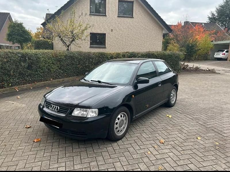 Schwarz Gebraucht 2000 Audi A3 Kleinwagen | 1.800 € (Fairer Preis) - Bild 1/4