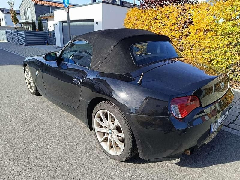 Gebraucht BMW Z4 150 PS (110 kW) 2008 Schwarz Cabrio