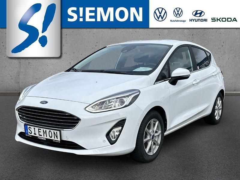 Weiß Gebraucht 2021 Ford Fiesta Titanium Kleinwagen | 12.930 € (Fairer Preis) - Bild 1/4