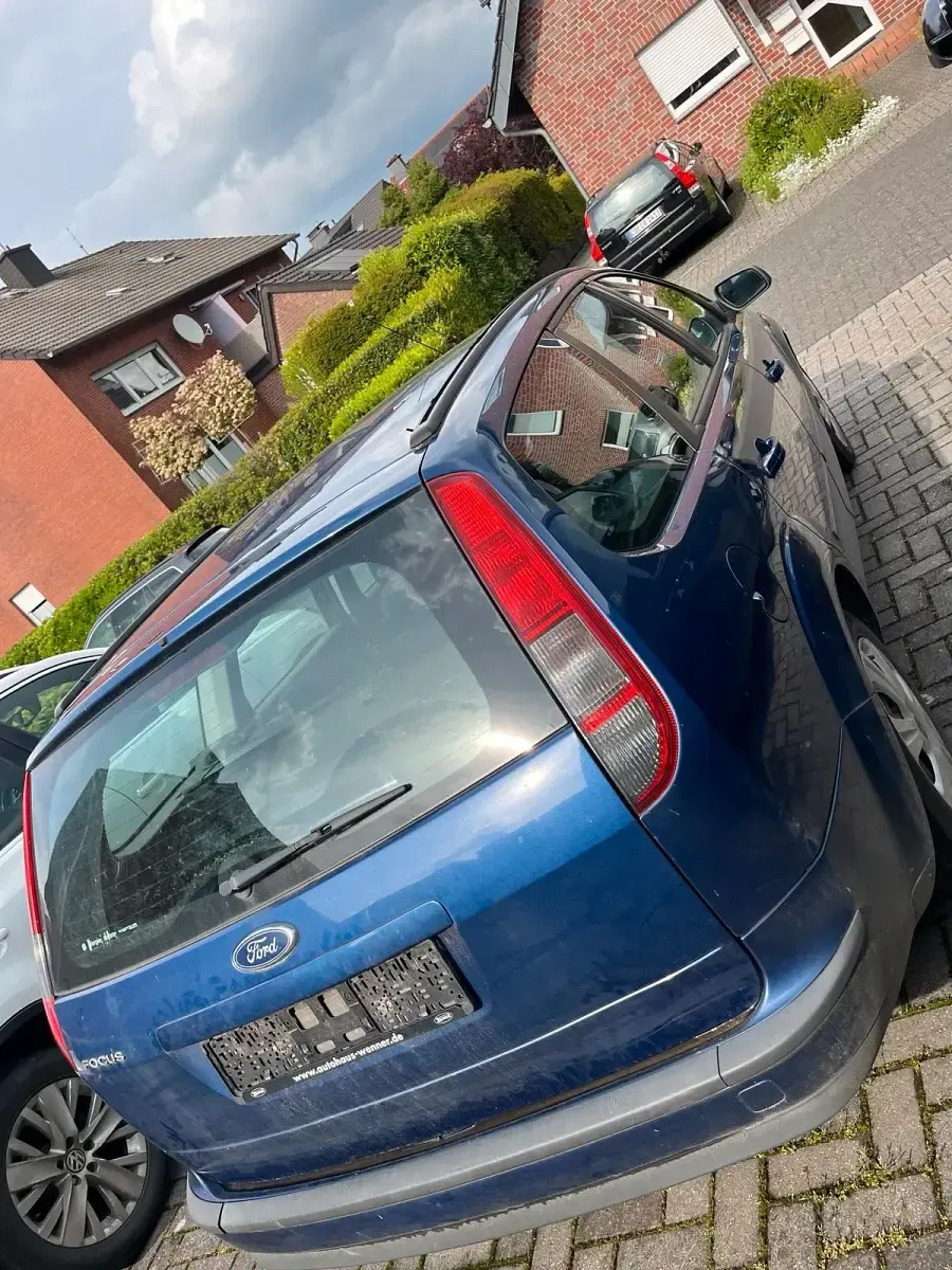 Gebraucht Ford Focus 101 PS (74 kW) 2007 Blau Kombi