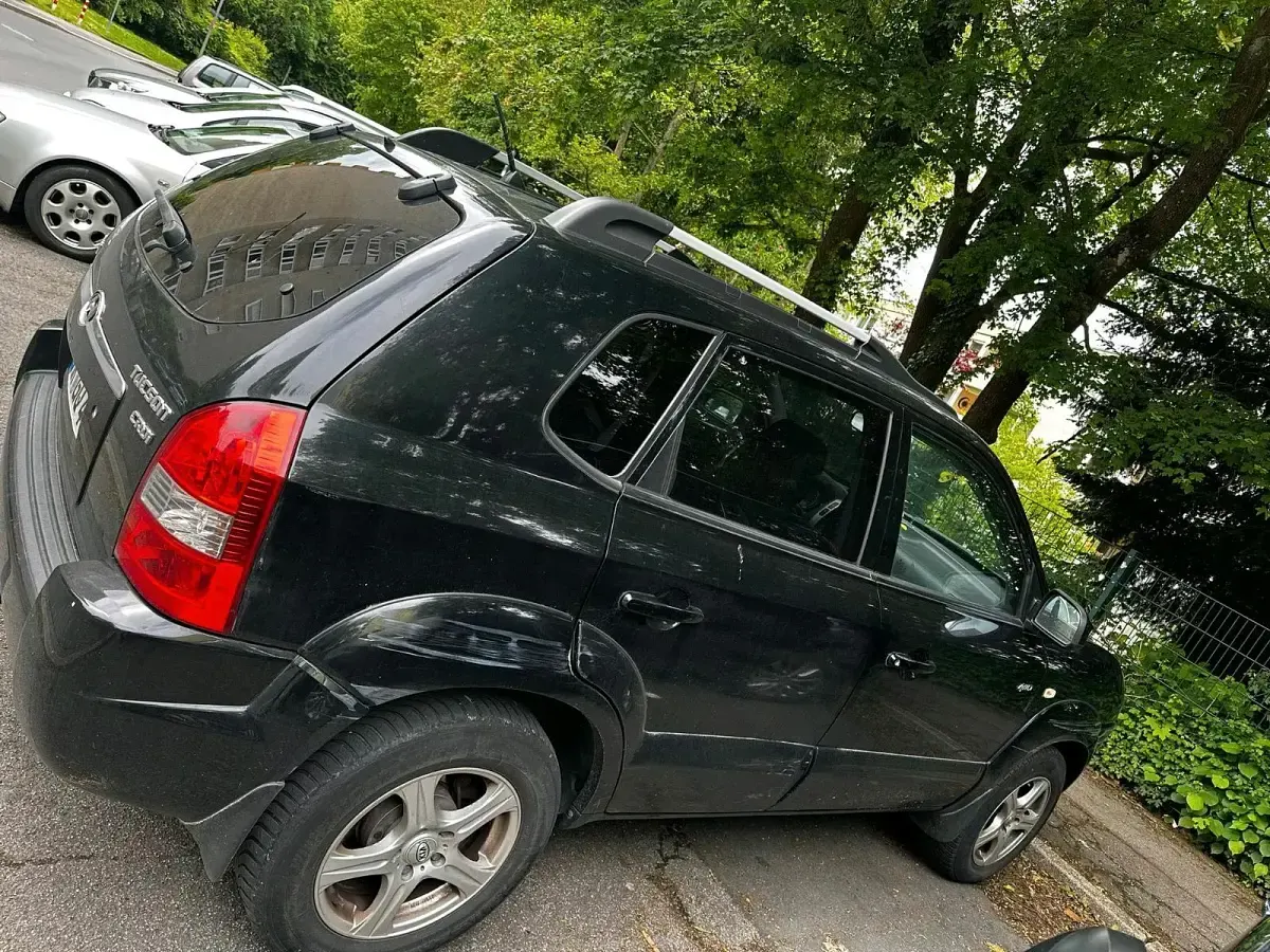 Gebraucht Hyundai Tucson 140 PS (102 kW) 2008 Schwarz SUV