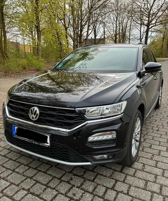 Second-hand VW T-Roc 190 CP (139 kW) 2019 Negru SUV