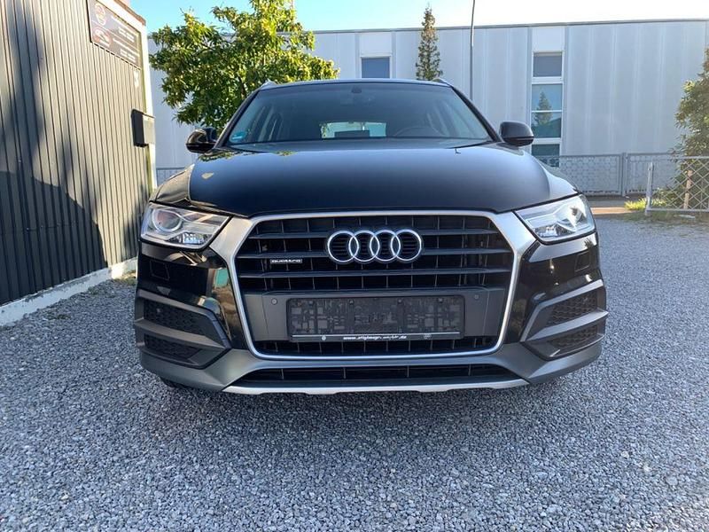 Schwarz Gebraucht 2018 Audi Q3 Design SUV | 18.499 € (Guter Preis) - Bild 1/4