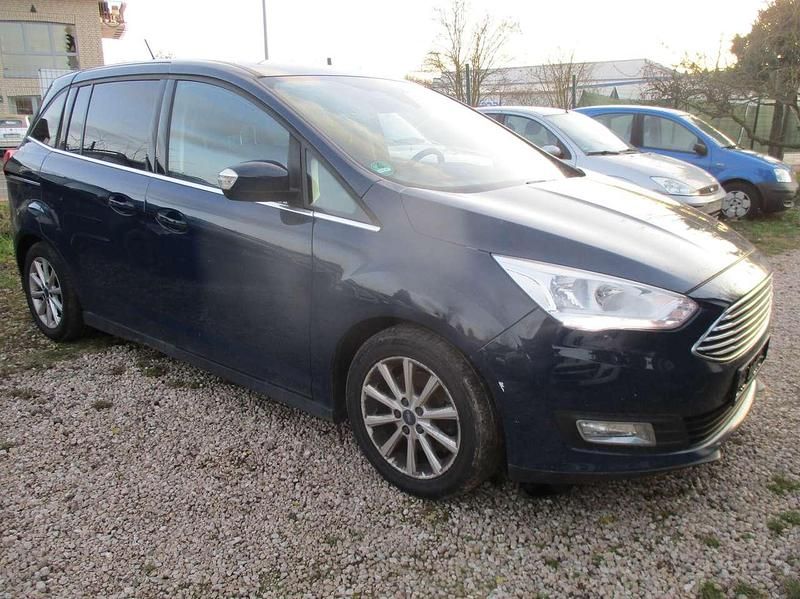Gebraucht Ford Grand C-Max Ambiente 101 PS (74 kW) 2017 Blau Van / Kleinbus
