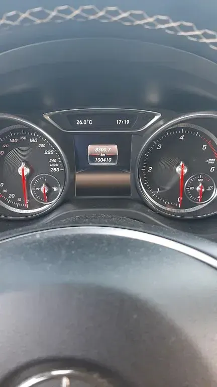 Używany Mercedes GLA180 109 KM (80 kW) 2017 Czarny SUV