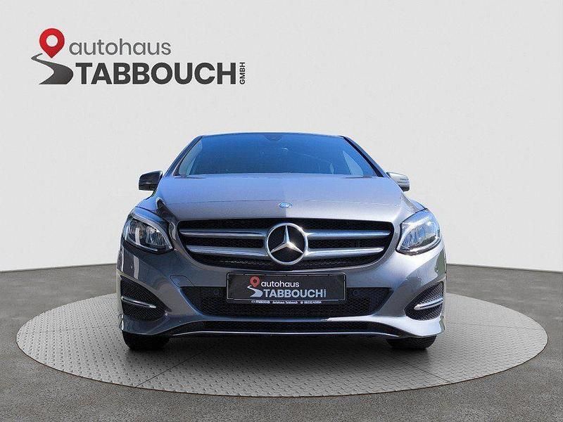 Gebraucht Mercedes B200 Urban 136 PS (100 kW) 2015 Grau Van / Kleinbus