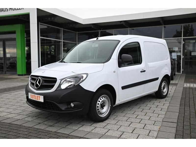 Weiss Gebraucht 2019 Mercedes Citan 109 Limousine | 12.990 € (Fairer Preis) - Bild 1/4