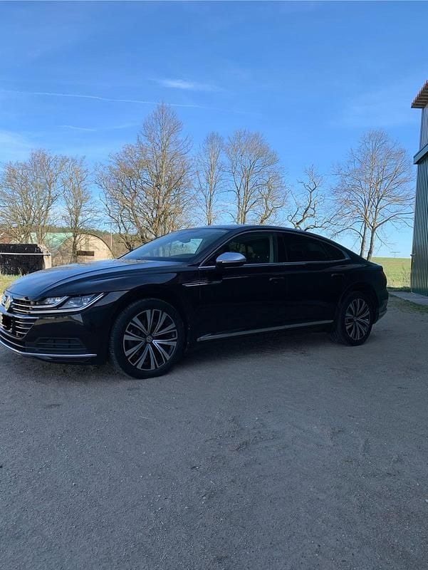 Gebraucht VW Arteon Elegance 190 PS (139 kW) 2018 Schwarz Kleinwagen