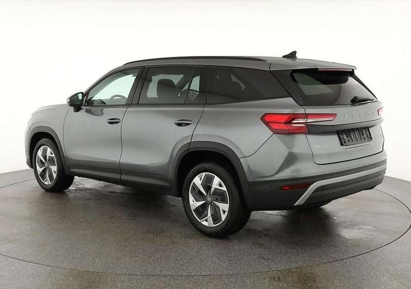 Neu Skoda Kodiaq Selection 193 PS (141 kW) 2025 Graphitegrau metallic SUV