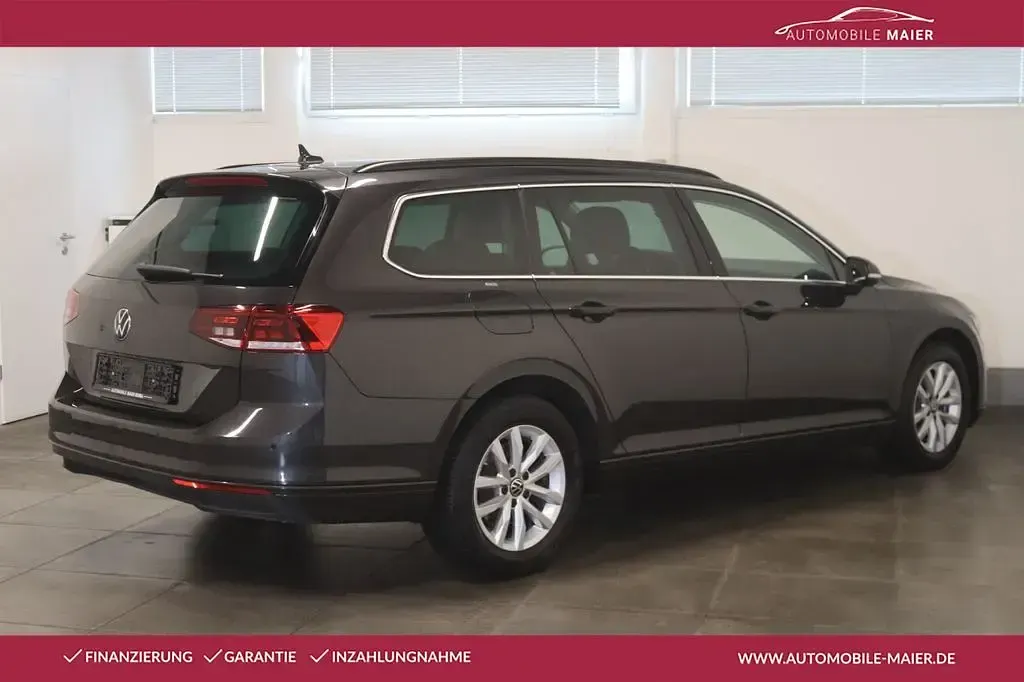 Gebraucht VW Passat Business 150 PS (110 kW) 2024 Mangangrau metallic Kombi
