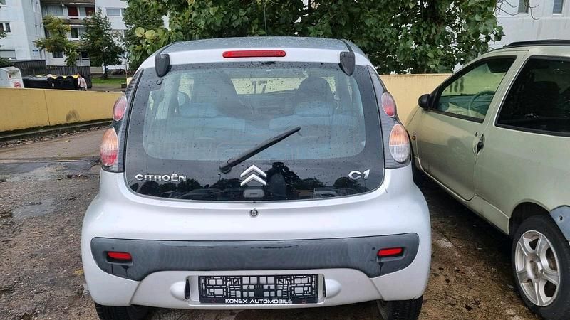 Silber Gebraucht 2009 Citroën C1 Kleinwagen | 1.499 € (Fairer Preis) - Bild 1/4