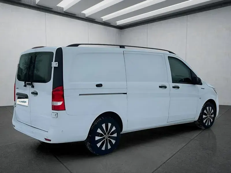 Używany Mercedes e-Vito 85 kW (116 KM) 2024 Biały Van