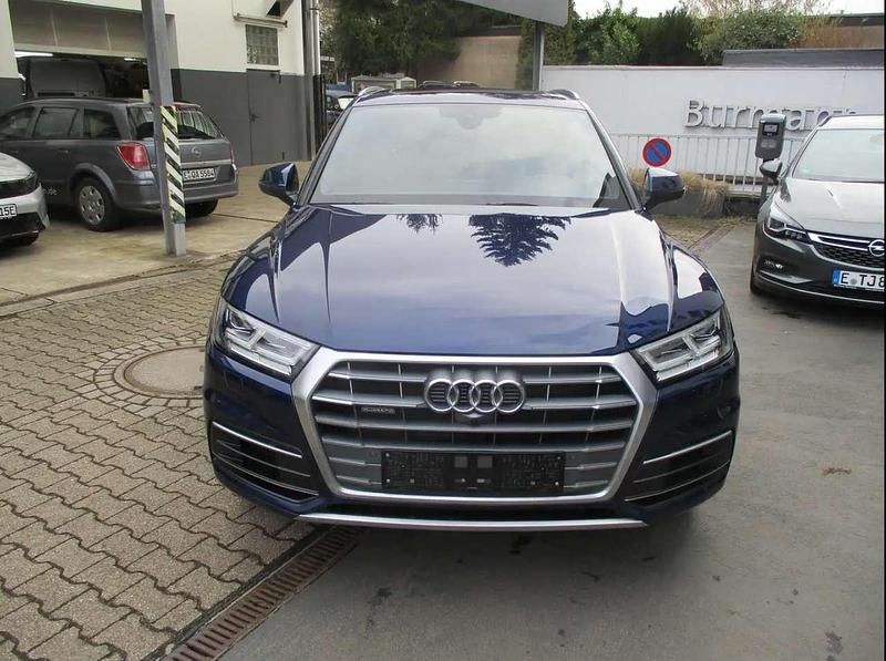 Gebraucht Audi Q5 Sport 252 PS (185 kW) 2018 Navarrablau metallic SUV