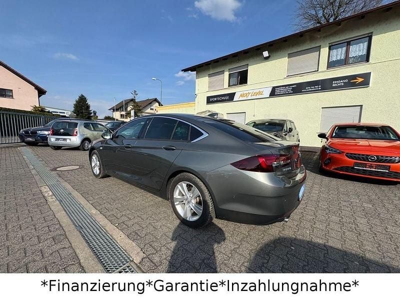 Gebraucht Opel Insignia Edition 170 PS (125 kW) 2018 Grau Limousine