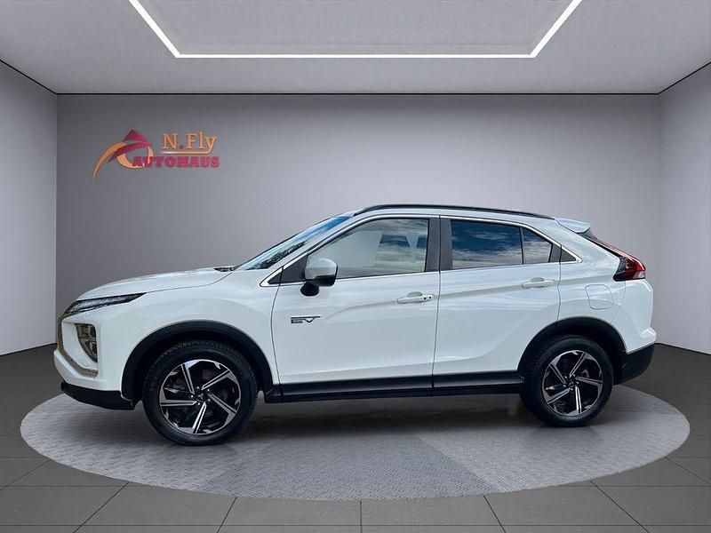 Weiß Gebraucht 2022 Mitsubishi Eclipse Cross Plus SUV | 16.750 € (Superpreis) - Bild 1/4