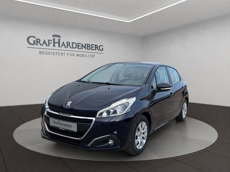 Farbe encreblau oder dark ... Gebraucht 2018 Peugeot 208 Active Kleinwagen | 9.990 € (Teuer) - Bild 1/4