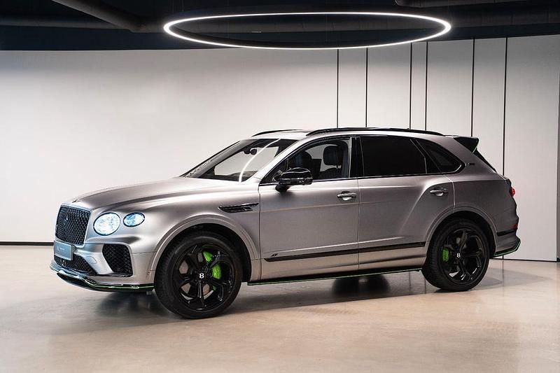 Grau Gebraucht 2025 Bentley Bentayga SUV | 253.470 € (Superpreis) - Bild 1/4