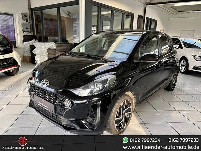 Schwarz Gebraucht 2021 Hyundai i10 Edition 30+ Kleinwagen | 11.299 € (Fairer Preis) - Bild 1/4