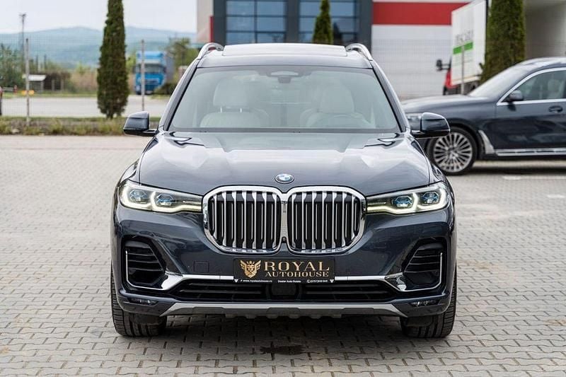 Grau Gebraucht 2019 BMW X7 Performance SUV | 46.000 € (Fairer Preis) - Bild 1/4