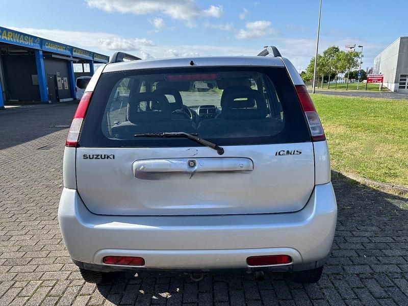 Gebraucht Suzuki Ignis 83 PS (61 kW) 2002 Silber Kleinwagen