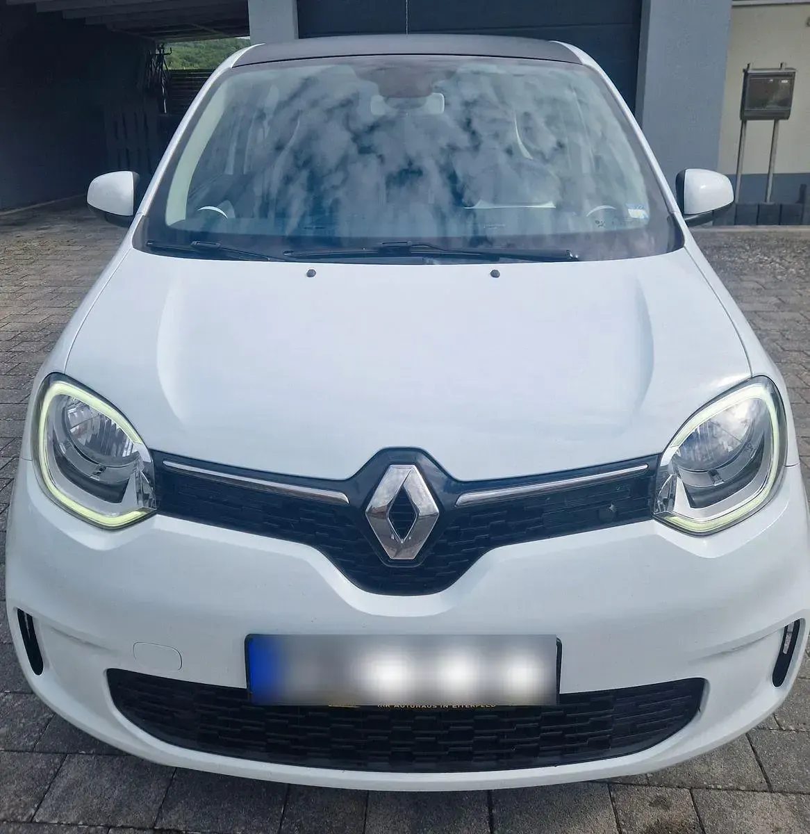 Gebraucht Renault Twingo Intens 73 PS (53 kW) 2020 Weiß Kleinwagen