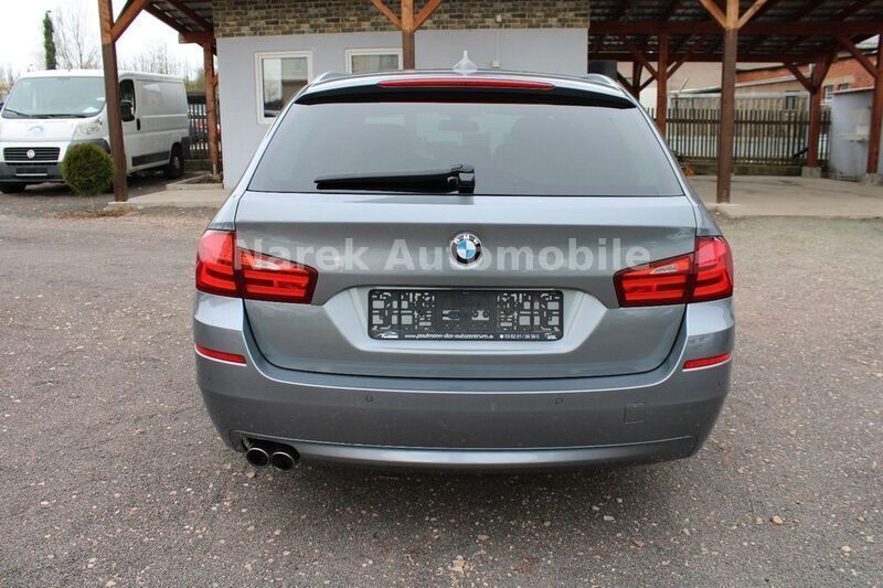 Gebraucht BMW 520 184 PS (135 kW) 2013 Grau Kombi