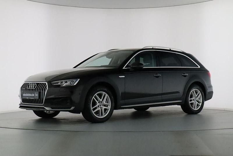 Brillantschwarz Gebraucht 2019 Audi A4 Allroad Ambiente Kombi | 29.489 € (Etwas zu teuer) - Bild 1/4