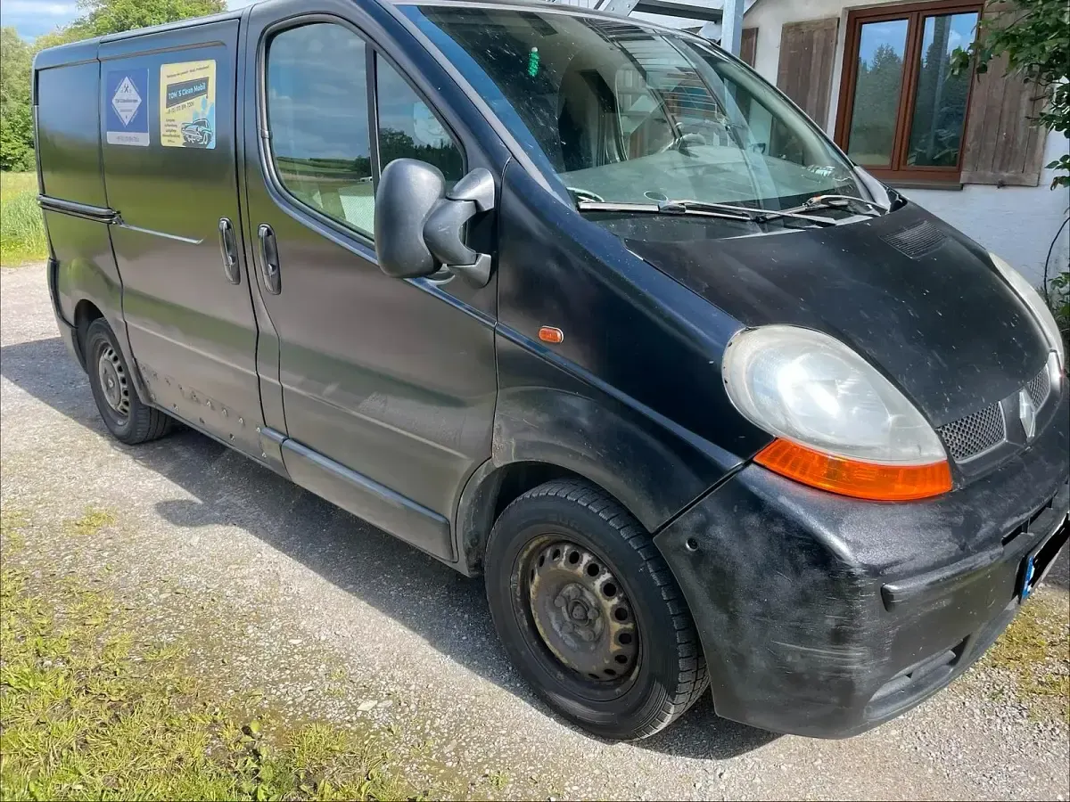 Gebraucht Renault Trafic 82 PS (60 kW) 2005 Schwarz Van / Kleinbus