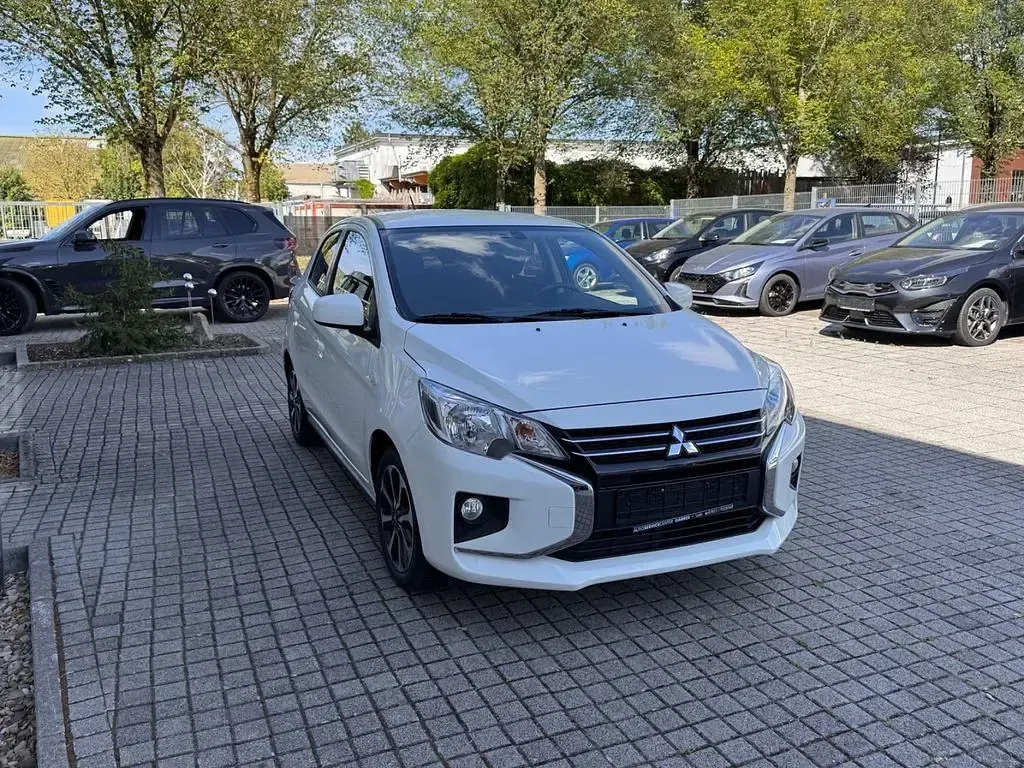 Gebraucht Mitsubishi Space Star Select 71 PS (52 kW) 2023 Weiß Kleinwagen