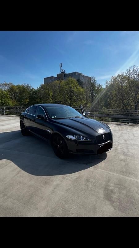 Schwarz Gebraucht 2014 Jaguar XF Limousine | 8.000 € (Superpreis) - Bild 1/4