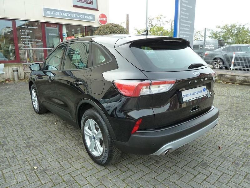 Gebraucht Ford Kuga Cool & Connect 120 PS (88 kW) 2022 Schwarz SUV
