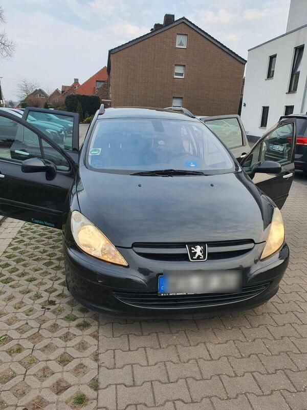 Schwarz Gebraucht 2004 Peugeot 307 Kombi | 880 € (Guter Preis) - Bild 1/4