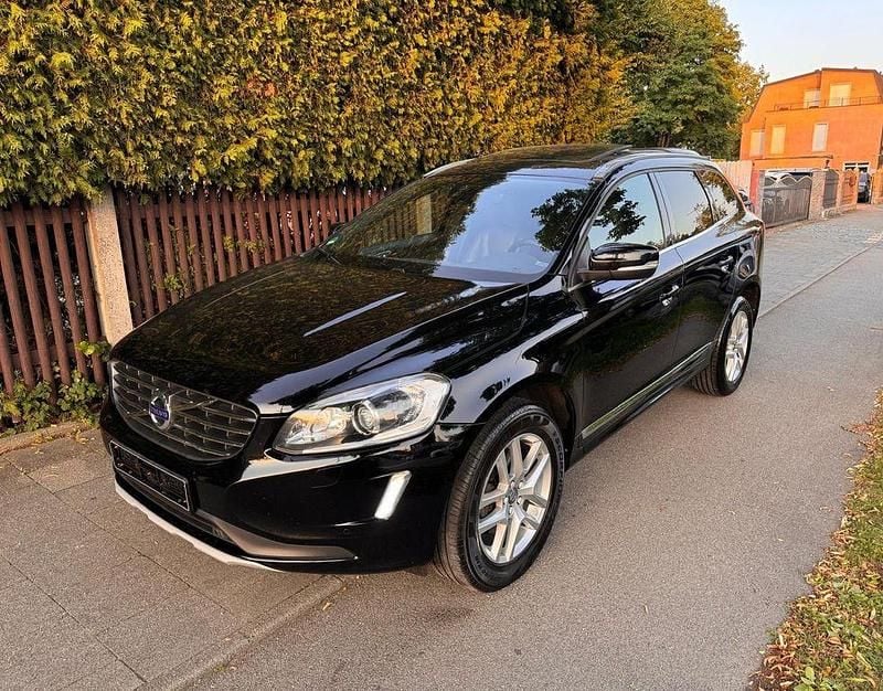 Schwarz Gebraucht 2016 Volvo XC60 Linje Inscription SUV | 13.800 € (Superpreis) - Bild 1/4