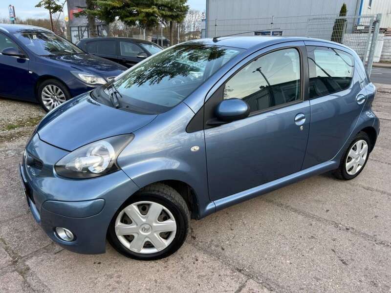 Blau Gebraucht 2009 Toyota Aygo Cool Kleinwagen | 4.699 € (Teuer) - Bild 1/4
