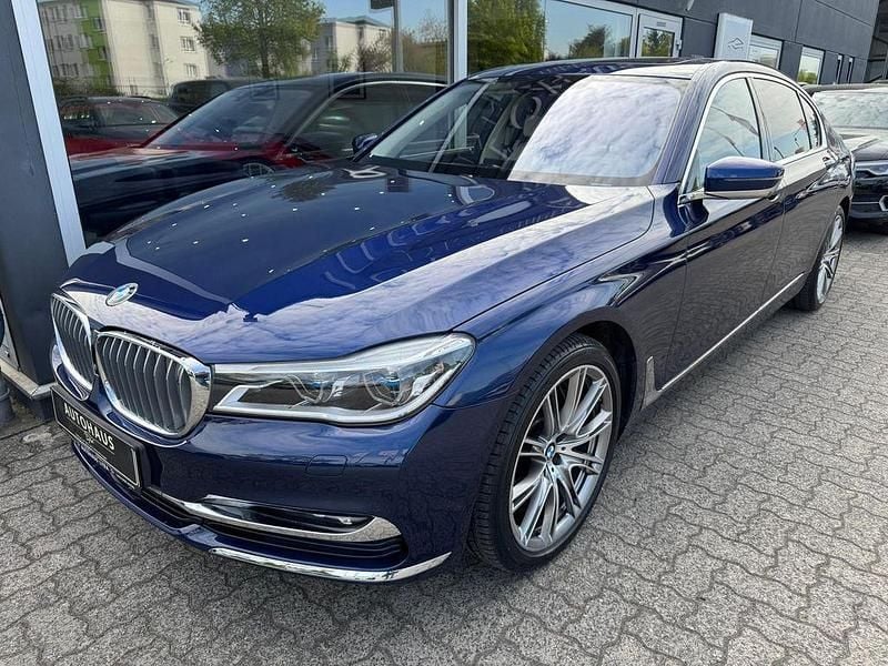 Gebraucht BMW M760 Performance 609 PS (447 kW) 2017 Blau Limousine