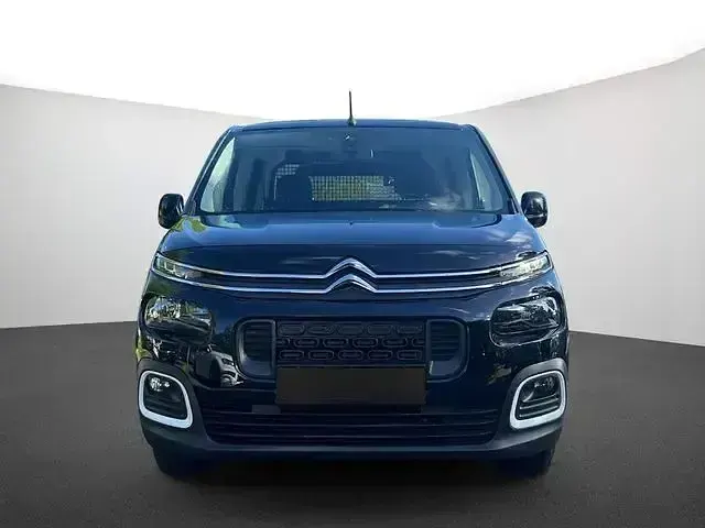 Gebraucht Citroën Berlingo Feel 102 PS (75 kW) 2023 Schwarz Van / Kleinbus
