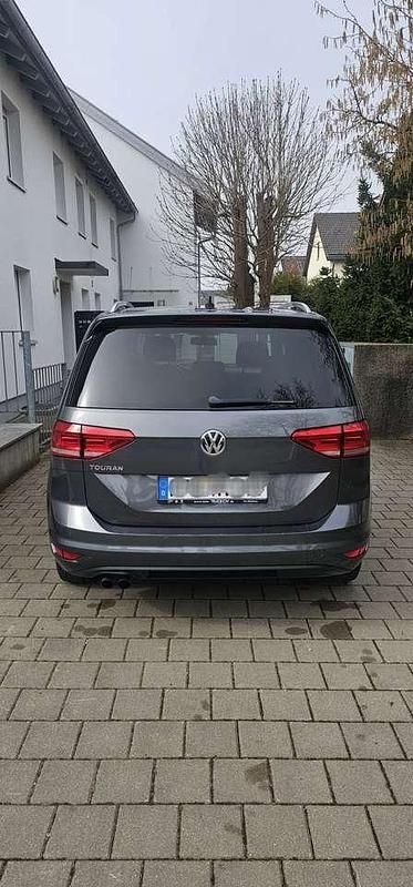 Gebraucht VW Touran Join 150 PS (110 kW) 2018 Grau Van / Kleinbus