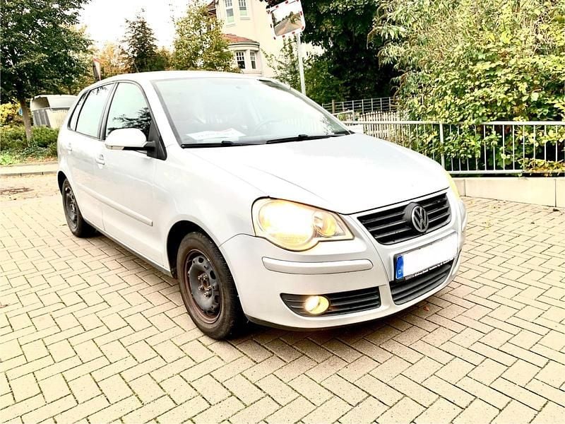 Silber Gebraucht 2009 VW Polo Highline Kleinwagen | 1.790 € (Guter Preis) - Bild 1/4