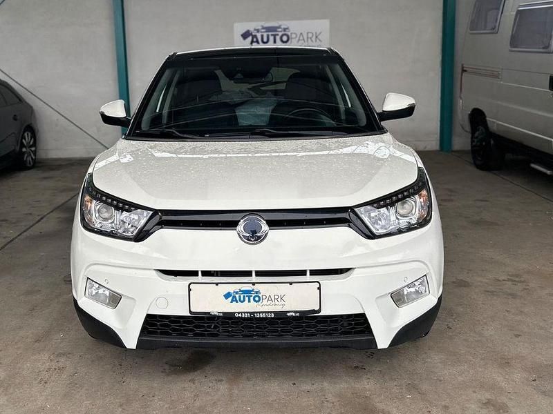 Gebraucht SsangYong Tivoli 128 PS (94 kW) 2018 Weiß SUV