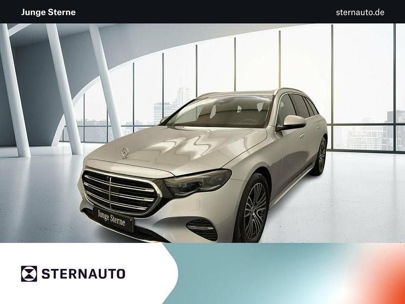 Metalliclack hightechsilber Gebraucht 2024 Mercedes E220 Premium Limousine | 51.884 € (Guter Preis) - Bild 1/4