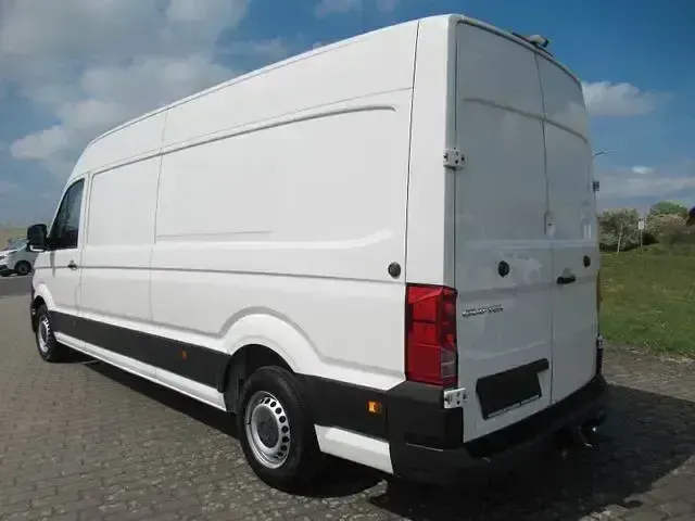 Second-hand VW Crafter 130 CP (95 kW) 2020 Alb Van