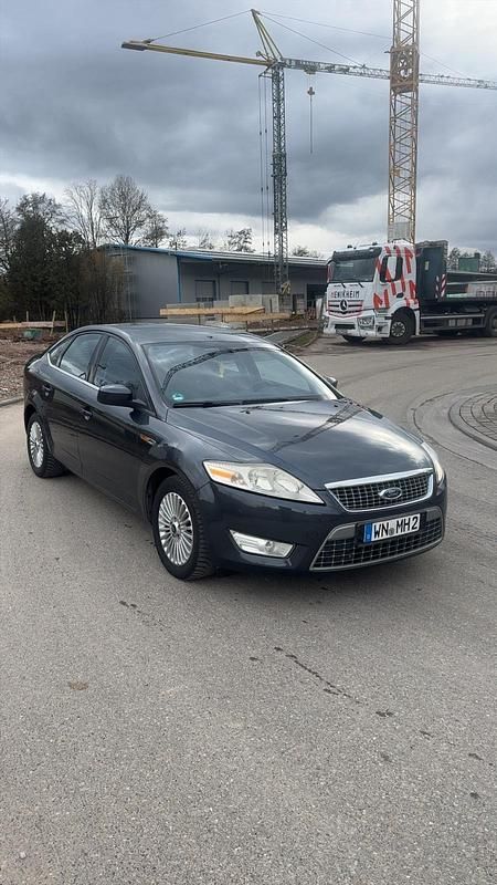 Gebraucht Ford Mondeo 140 PS (102 kW) 2008 Grau Limousine