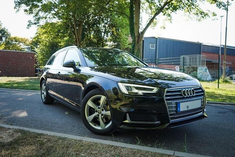 Schwarz Gebraucht 2019 Audi A4 Sport Kombi | 25.400 € (Etwas zu teuer) - Bild 1/4