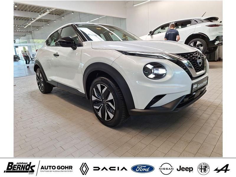 Gebraucht Nissan Juke Acenta 114 PS (83 kW) 2024 Pearl white perleffekt (qbeg) SUV