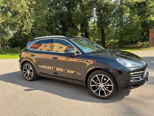 Schwarz Gebraucht 2018 Porsche Cayenne SUV | 42.900 € (Guter Preis) - Bild 1/4
