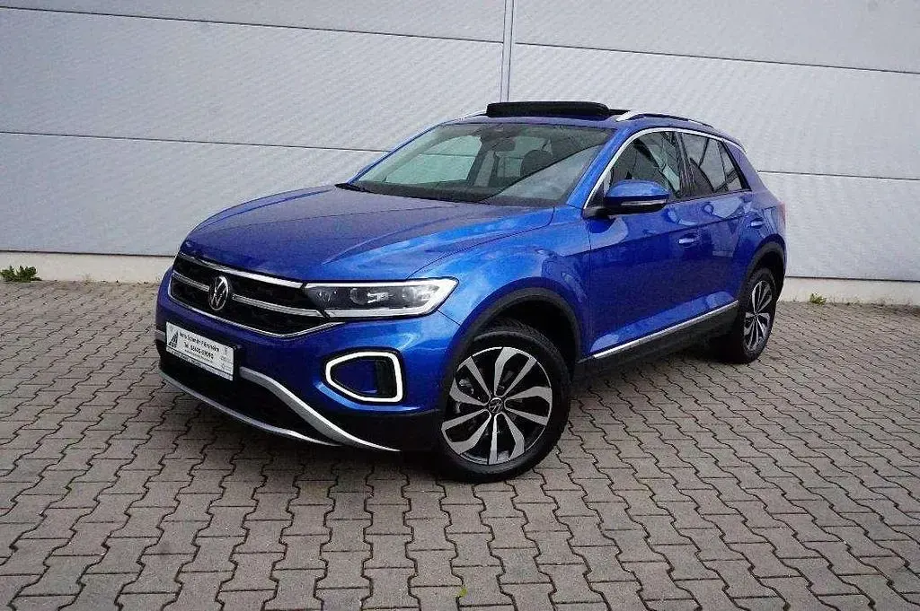 Second-hand VW T-Roc Style 150 CP (110 kW) 2024 Albastru SUV
