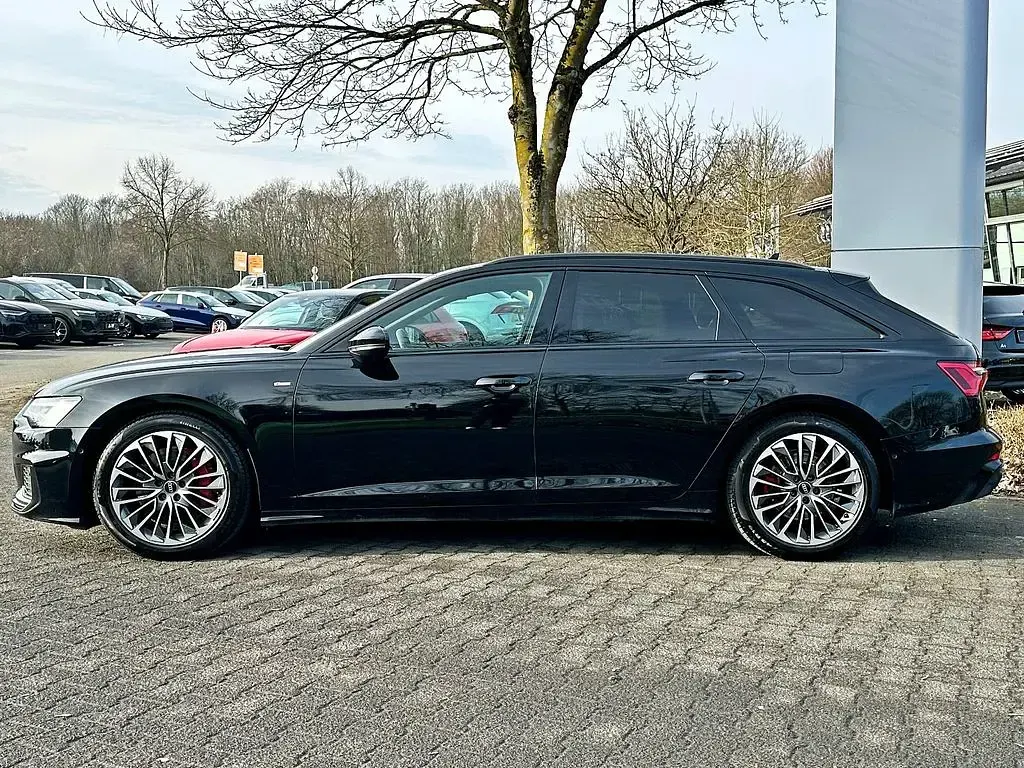 Second-hand Audi A6 S-Line 367 CP (269 kW) 2022 Negru Break