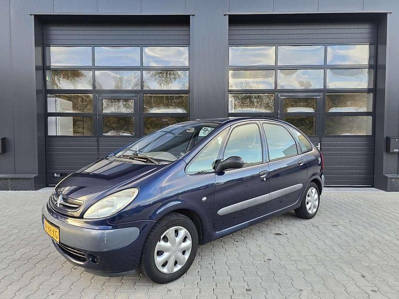Blau Gebraucht 2001 Citroën Xsara Picasso Van / Kleinbus | 999 € (Fairer Preis) - Bild 1/4