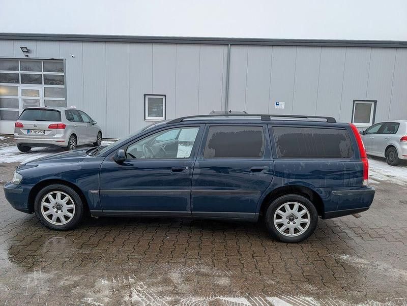 Gebraucht Volvo V70 140 PS (102 kW) 2001 Blau Kombi